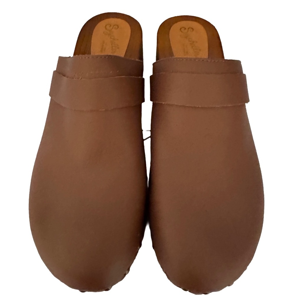 Seychelles LIKE NEW Brown Leather studded Slip-On Clogs/Mule sz9